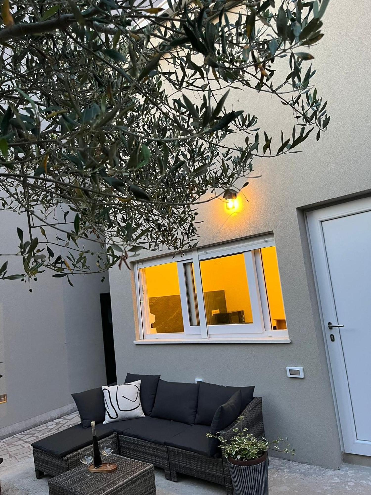 Apartmani Mm Trogir Exterior foto